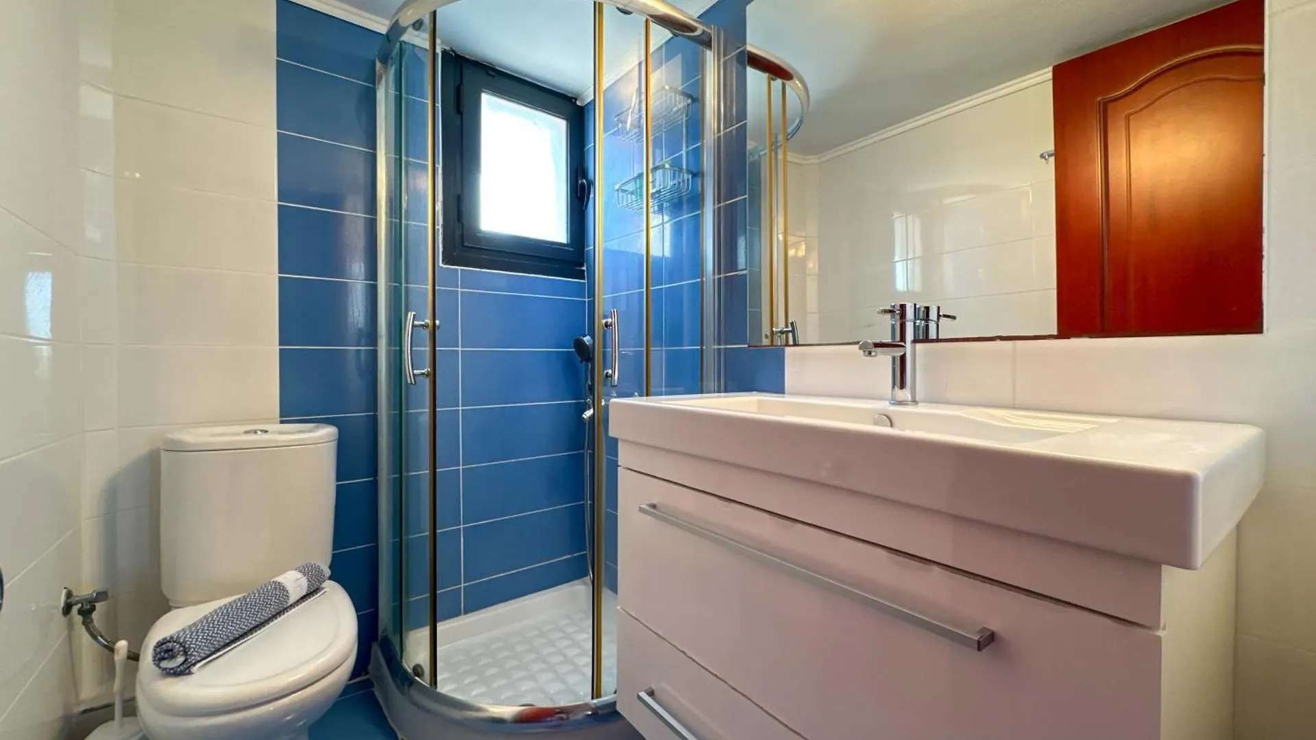 Luxury Seaside Apt In Pefkochori Featuring Pool 0*,  Greece