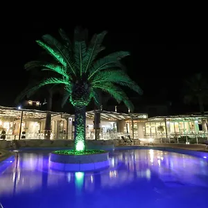 Anna Maria Paradise Пефкохори