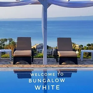 Apartment White Tennis &, Pefkochori