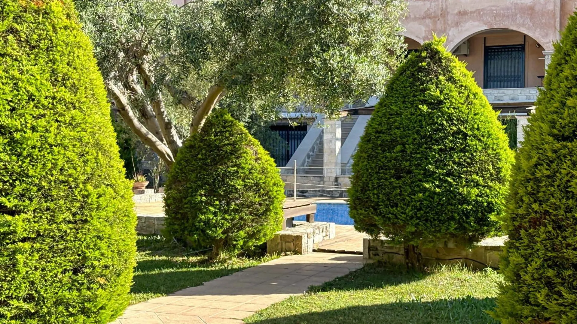 Holiday home Luxury Seaside Apt In Pefkochori Featuring Pool Greece